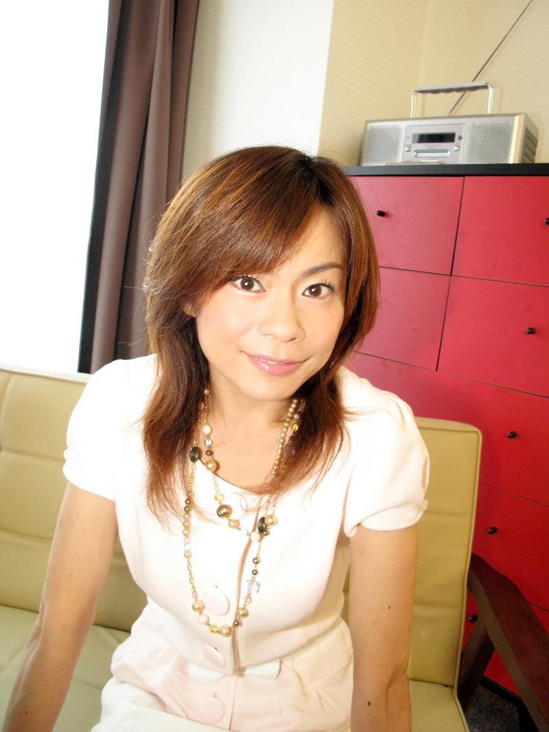 Fucking Shot Noriko in 40's jacket