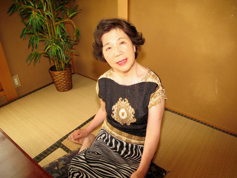 Fucking Shot Yoshiko in 60's jacket