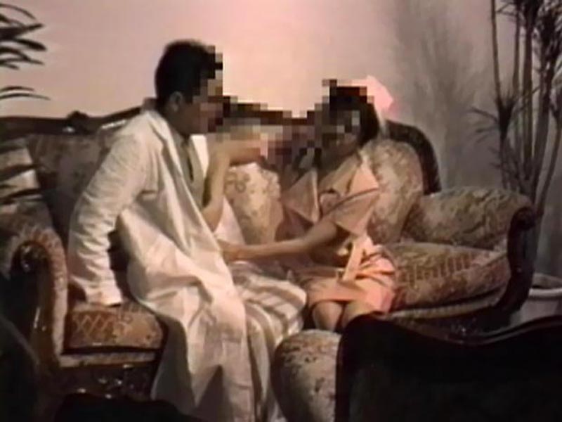 Amateur random assault The fourth bomb is contributed.  jacket